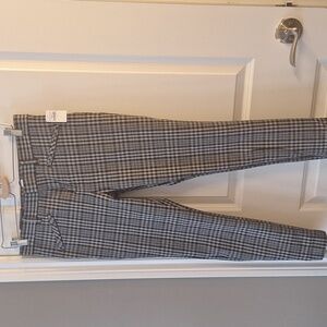 GAP Monochrome Plaid Apparel